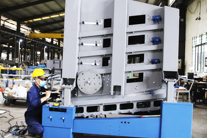 Production at Vina Nha Trang Mechanical Joint Stock Company (located in Dien Phu Industrial Cluster).