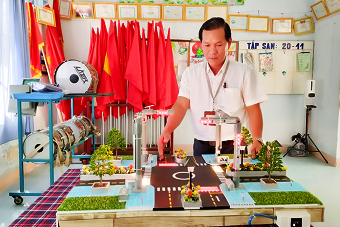 In-ground smart traffic light model