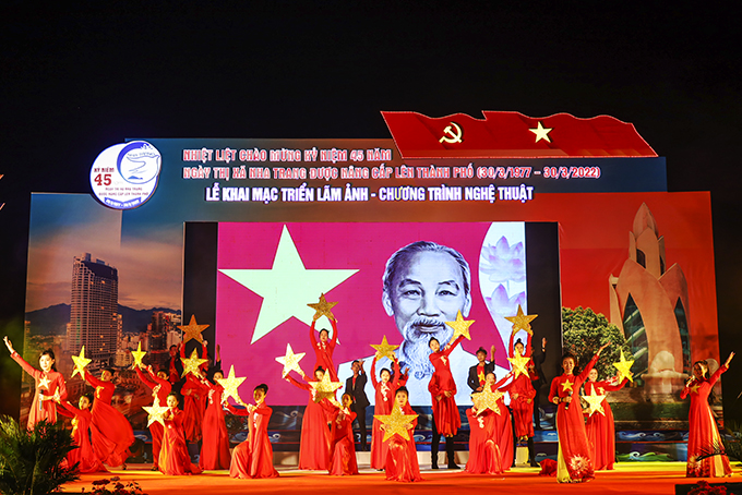 Art show about construction and development of Nha Trang City