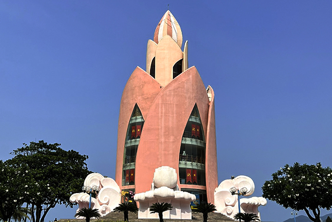 Proposal for renovation of Tram Huong Tower as unique destination