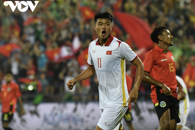 Vietnam U23 advance to SEA Games 31 semi-finals