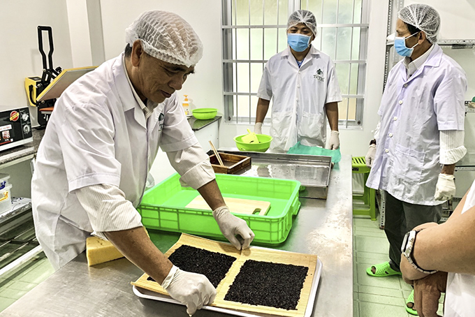 Supporting development of science and technology enterprises