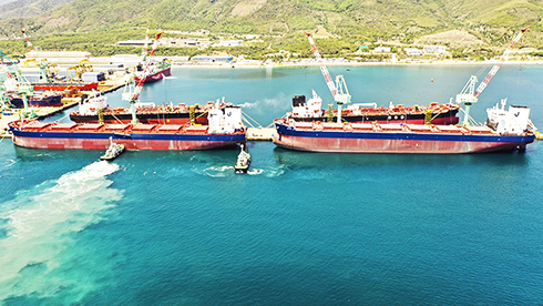 Hyundai Vietnam Shipyard, a symbol of the succesful cooperation of Korean businesses in Khanh Hoa