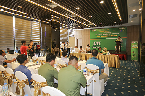 16 teams join National Football Tournament for Children finals in Nha Trang