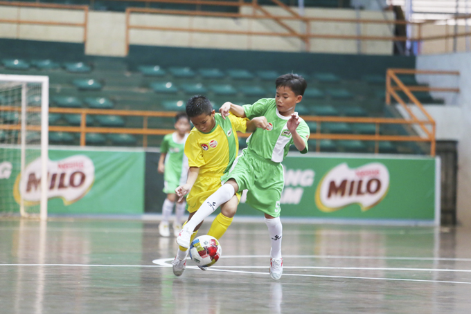 Exciting matches at final round of National Football Tournament for Children 2022