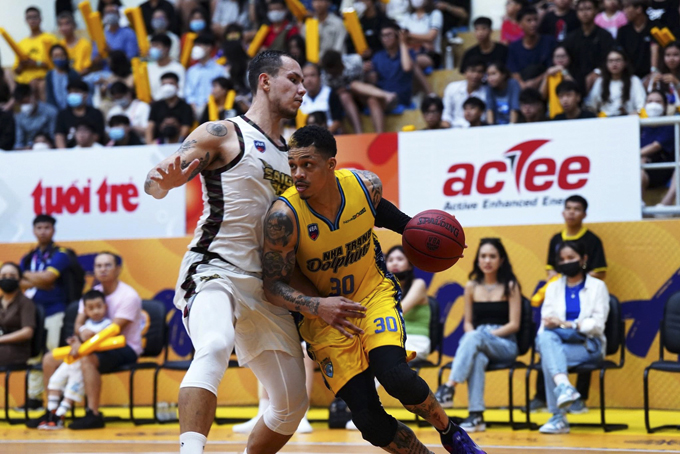 Nha Trang Dolphins towards playoffs
