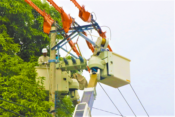 Ensuring safety of power grid in rainy season