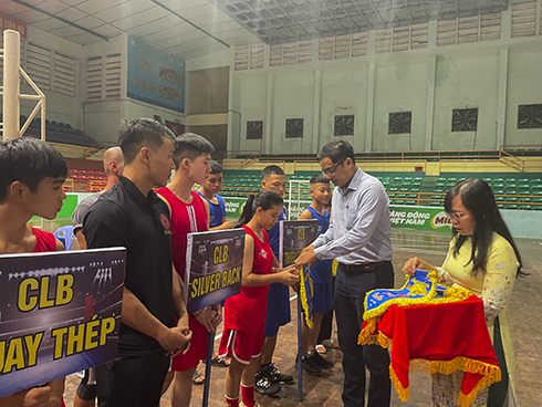 Organization board offering souvenir flags to clubs