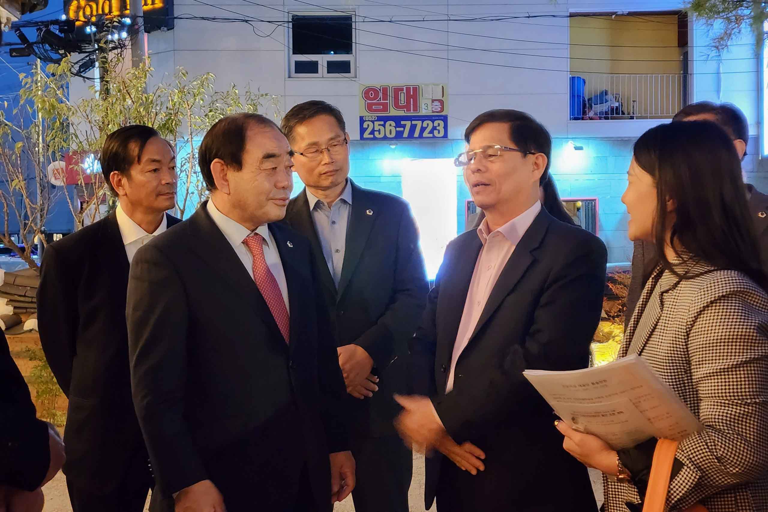 Provincial leader pays working visit to Ulsan City