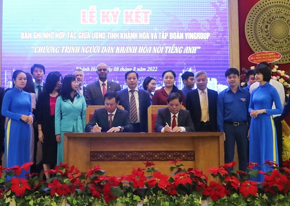 &quot;Khanh Hoa residents speak English&quot; program boosted