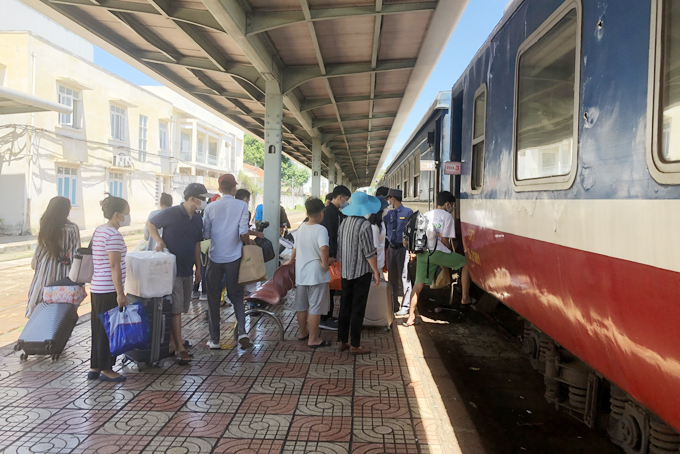 Passengers at Nha Trang Railway Station