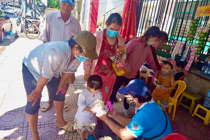 450 food portions offered  to poor patients