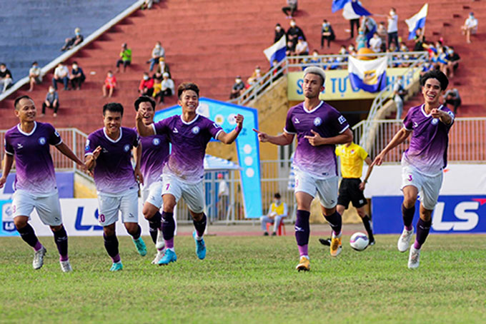Khanh Hoa FC join 4-team football tournament in Lam Dong