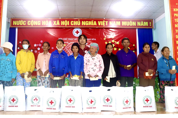 New Year charity giving