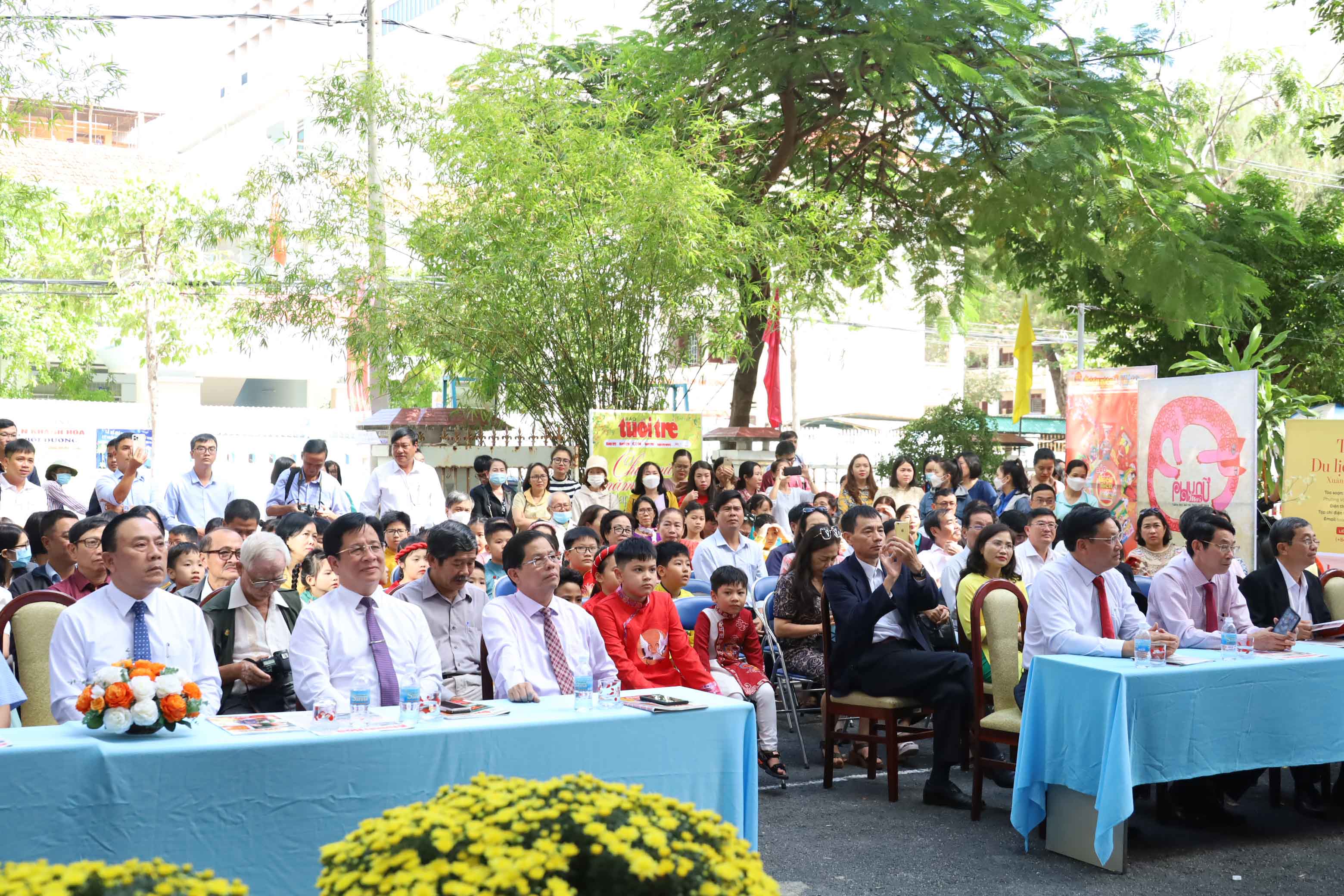 Representatives attending opening ceremony