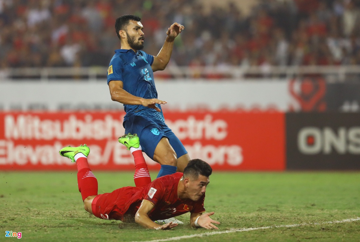 AFF Cup 2022 final first leg: Vietnam 2-2 Thailand