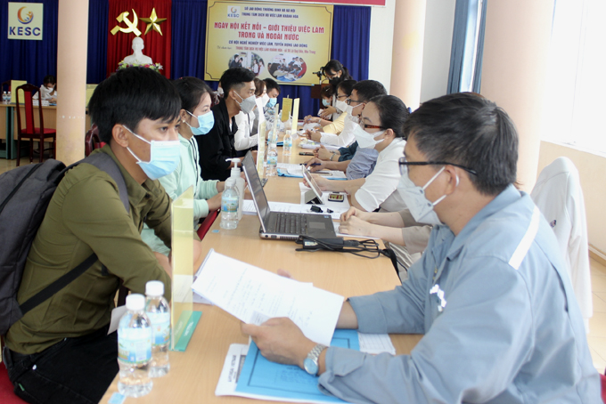 Optimistic signals from labor market