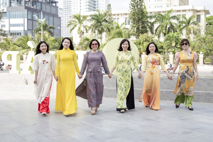 Women in Ao Dai (Photo: Cong Dinh)