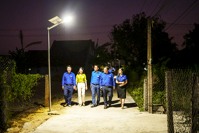 Rewarding youth projects