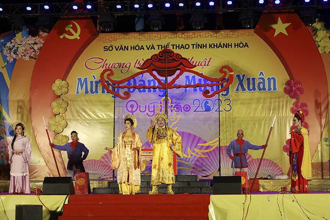 An act of Bai Choi play performed by Khanh Hoa Provincial Traditional Art Theatre